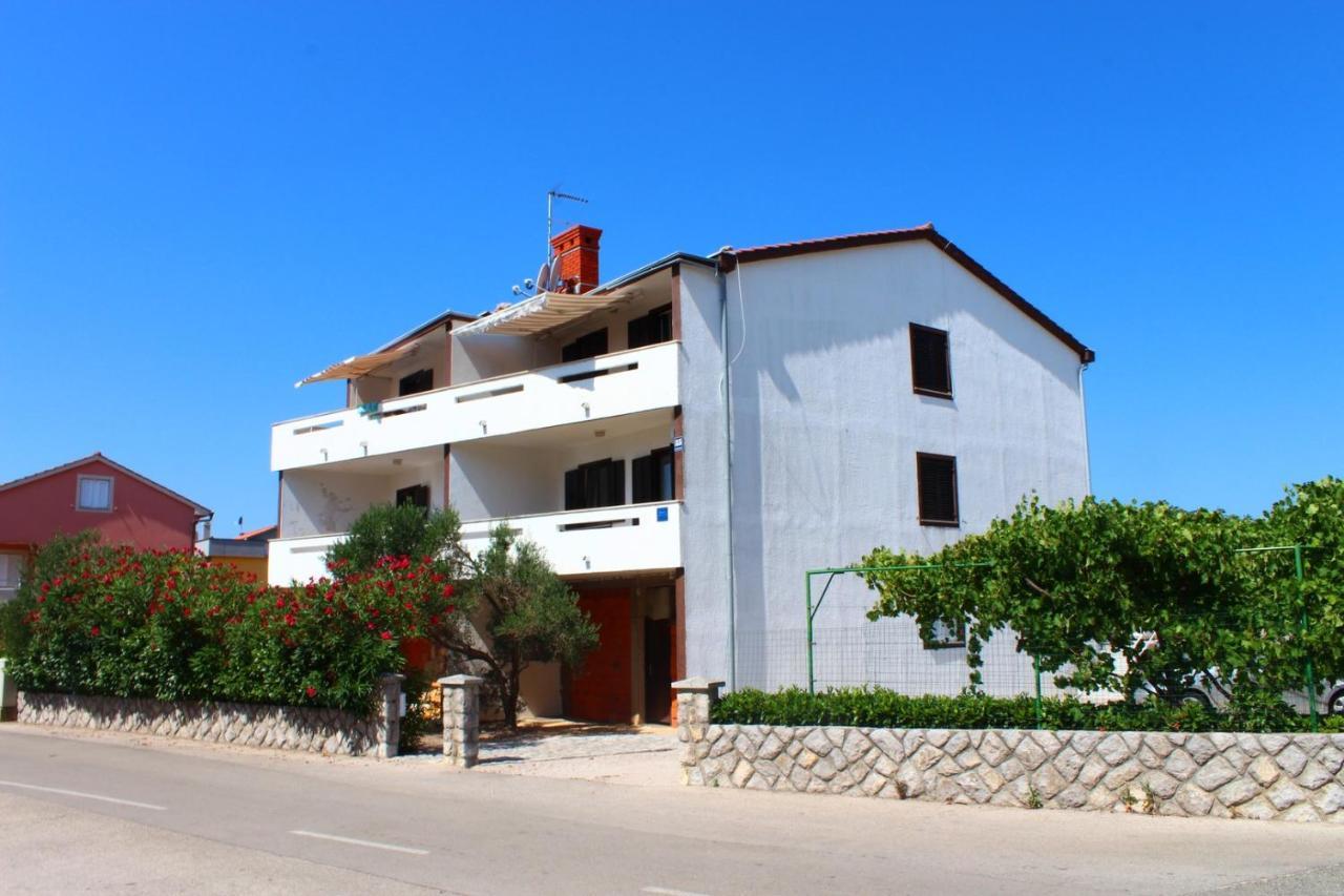 Apartment Arna Krk Town Exterior foto